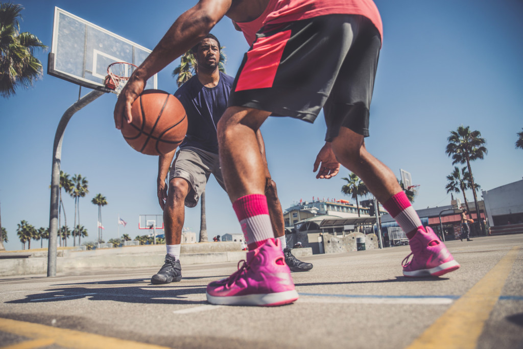 篮球的基础动作是什么