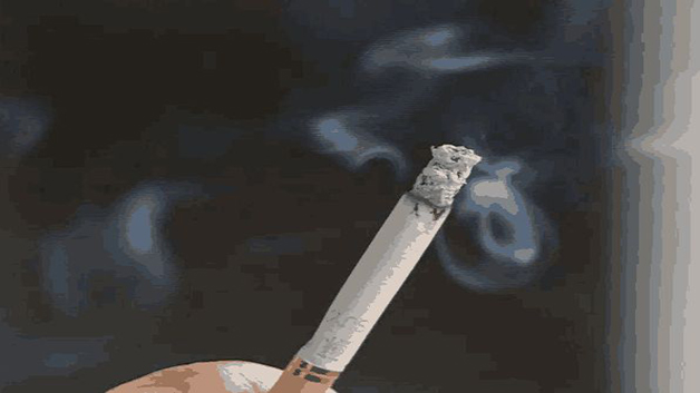 吸烟怎么吐烟圈