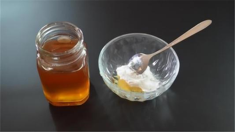 小苏打加蜂蜜能美白吗
