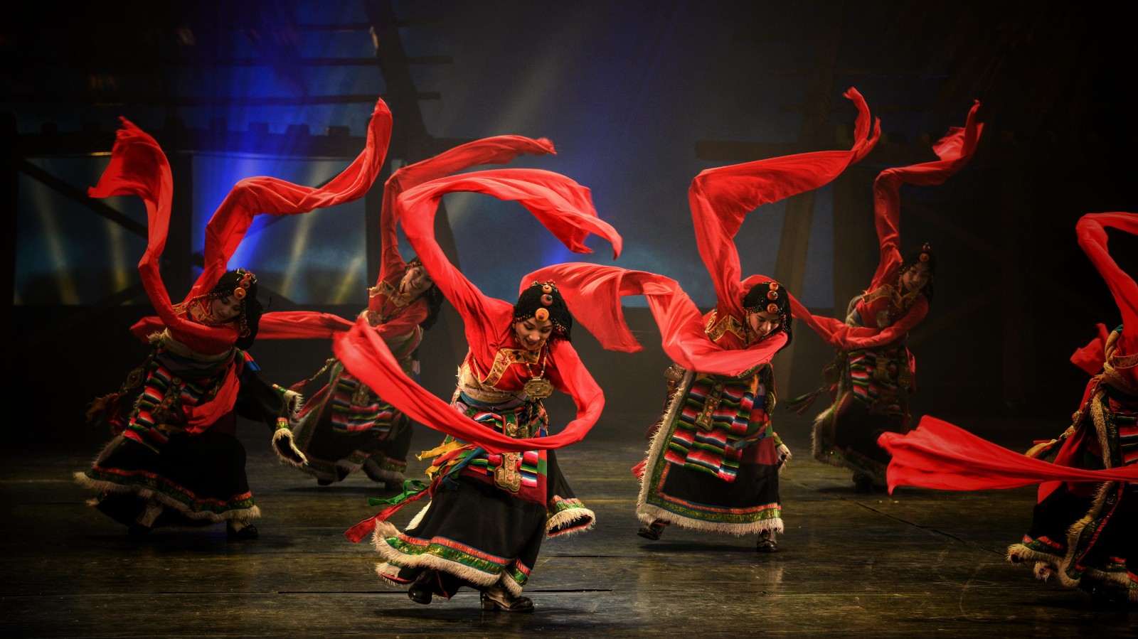 藏族民间舞蹈的特点